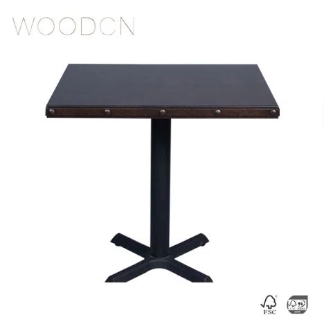 Table basse en métal