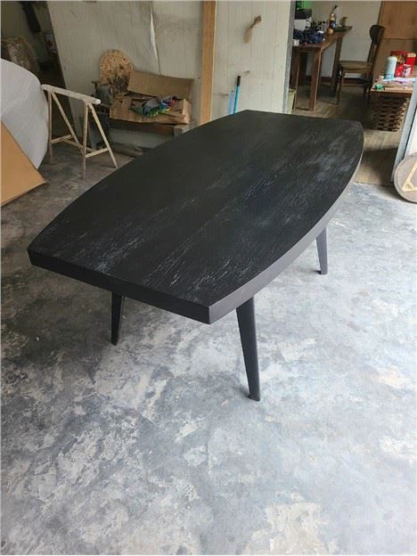 Dessus de table tréfilé